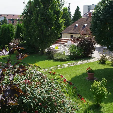 Agnes Panzio Bed & Breakfast Heviz
